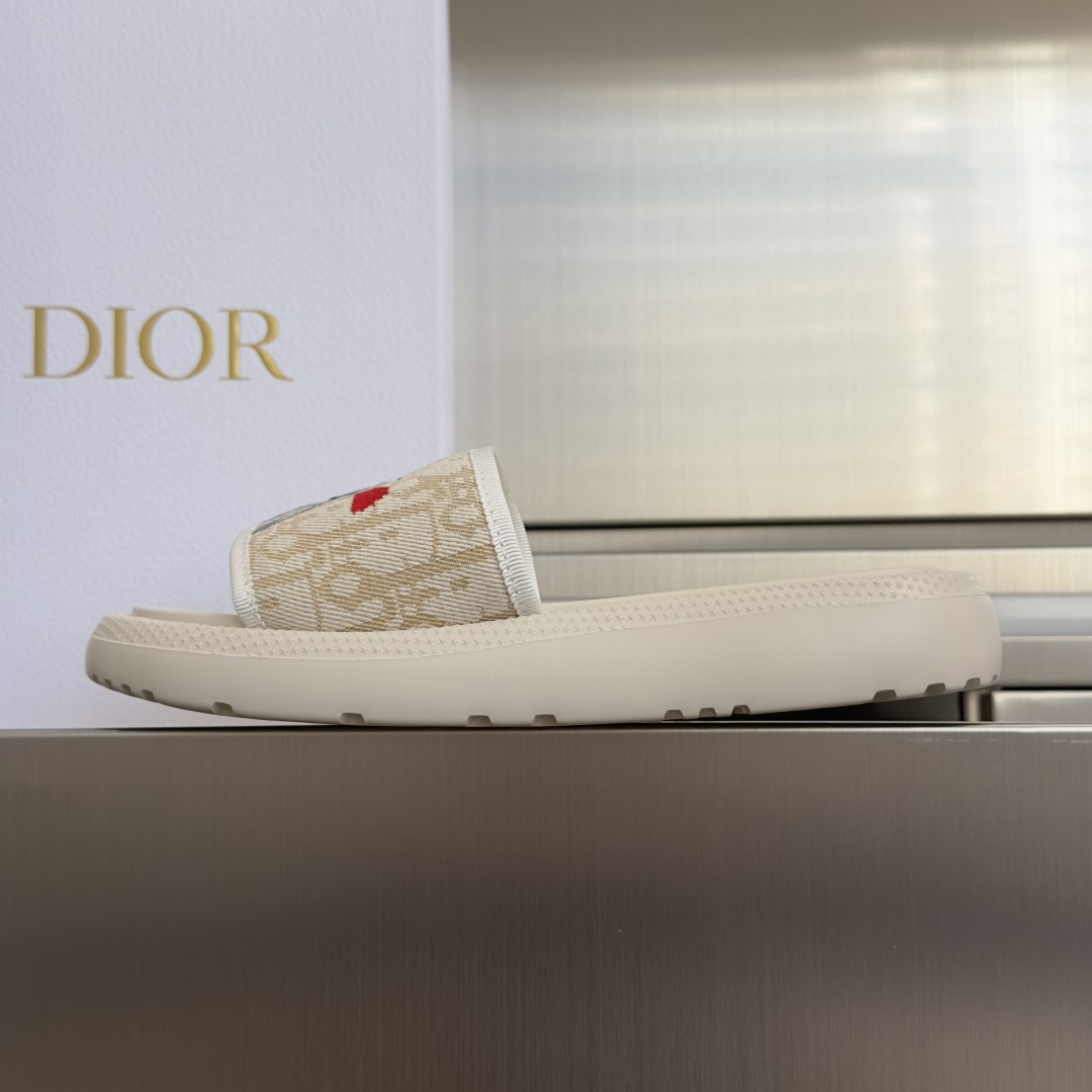 Dior Dior迪奥 最新Dway系列 刺绣 厚底 凉拖鞋