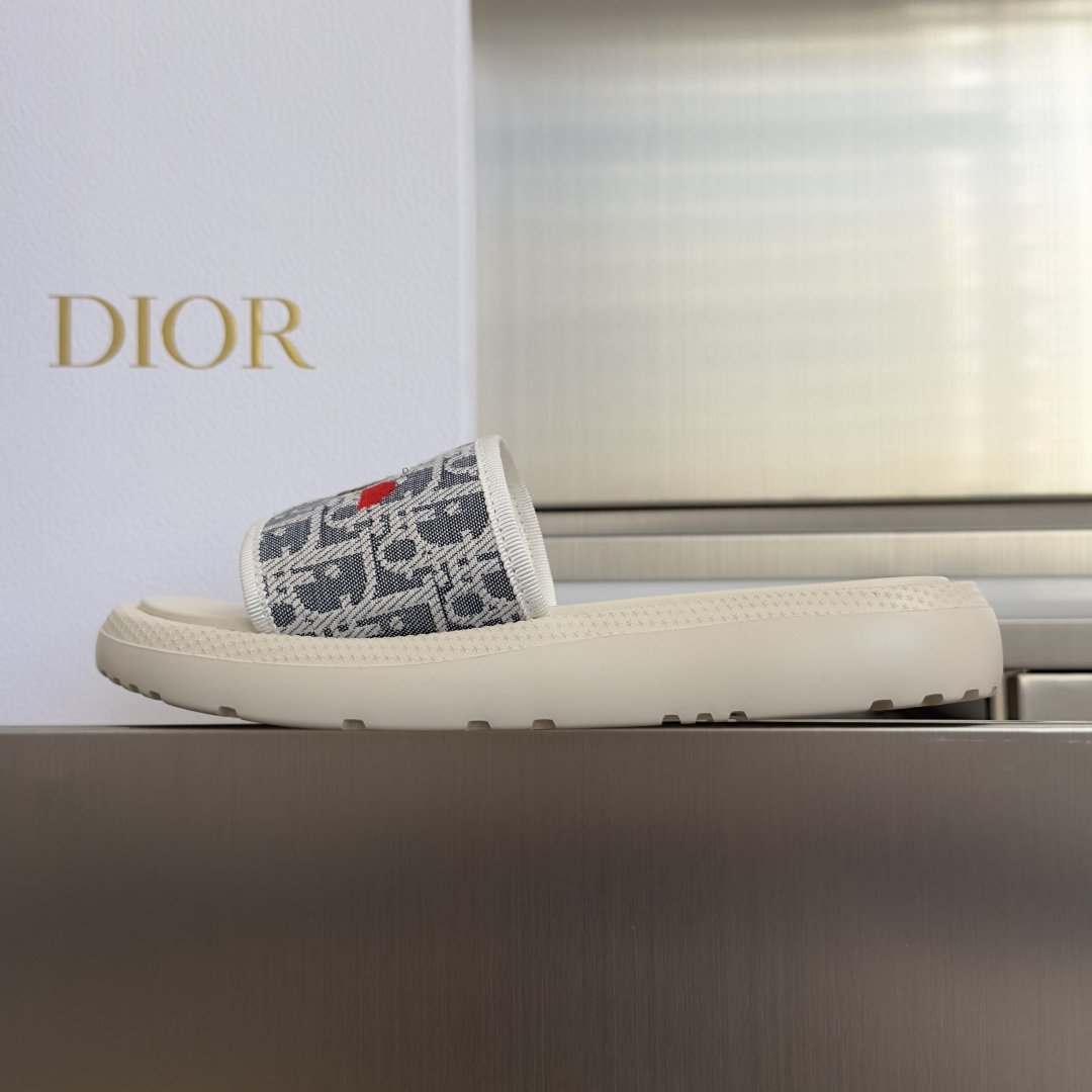 Dior Dior迪奥 最新Dway系列 刺绣 厚底 凉拖鞋
