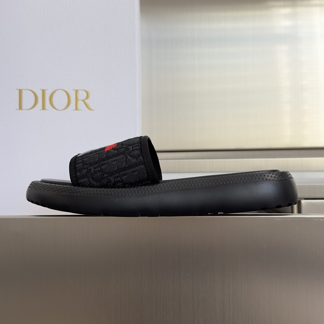 Dior Dior迪奥 最新Dway系列 刺绣 厚底 凉拖鞋
