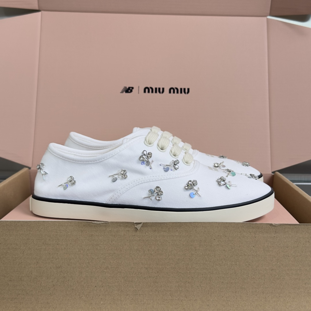 Miu Miu MiuMiu缪缪 最新款 花朵 水钻 帆布 休闲 运动鞋