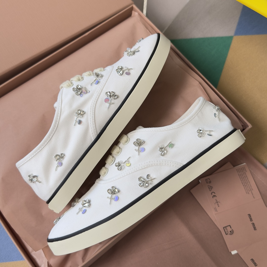 Miu Miu MiuMiu缪缪 最新款 花朵 水钻 帆布 休闲 运动鞋
