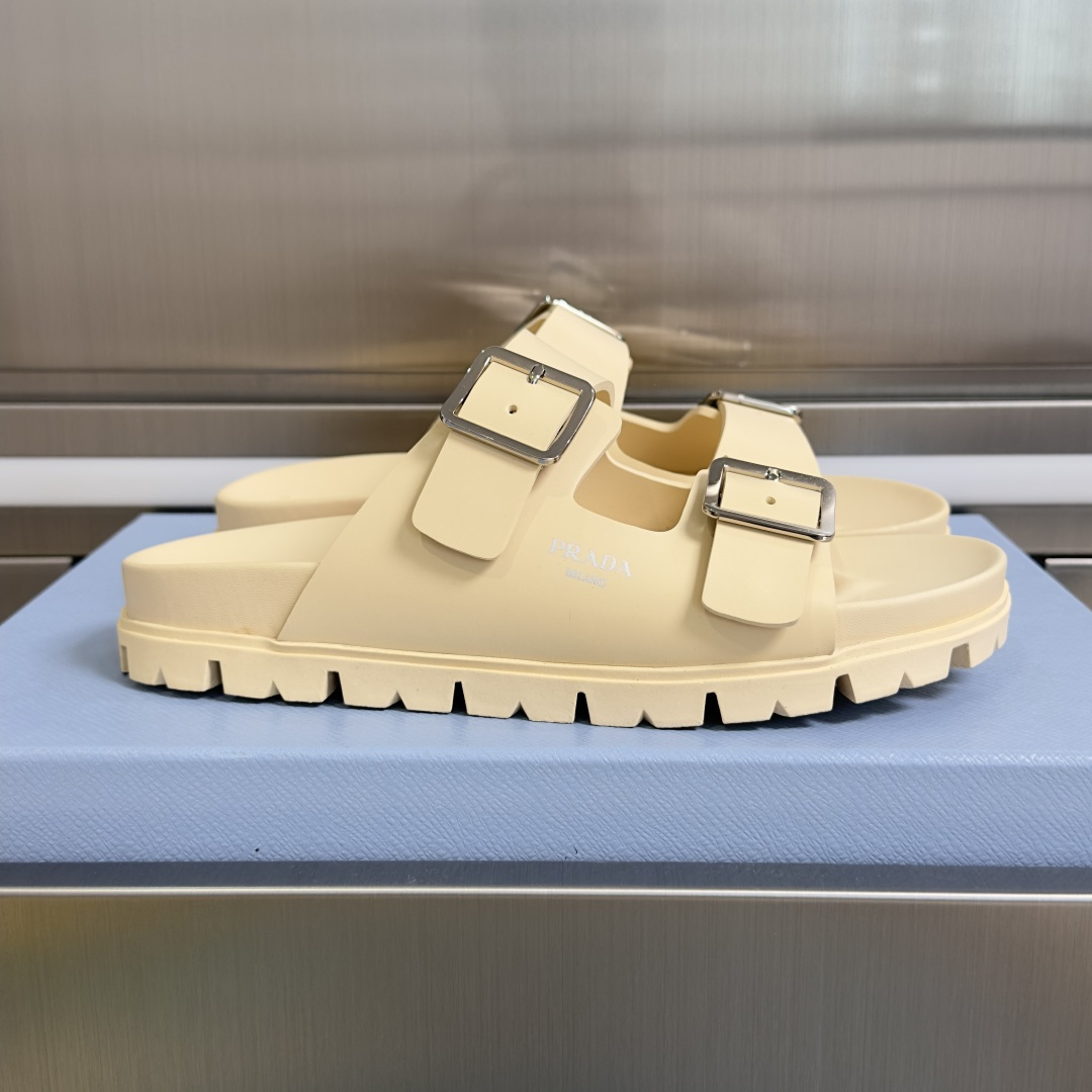 Prada Prada普拉达 P家 珐琅 三角标 厚底 休闲 凉鞋