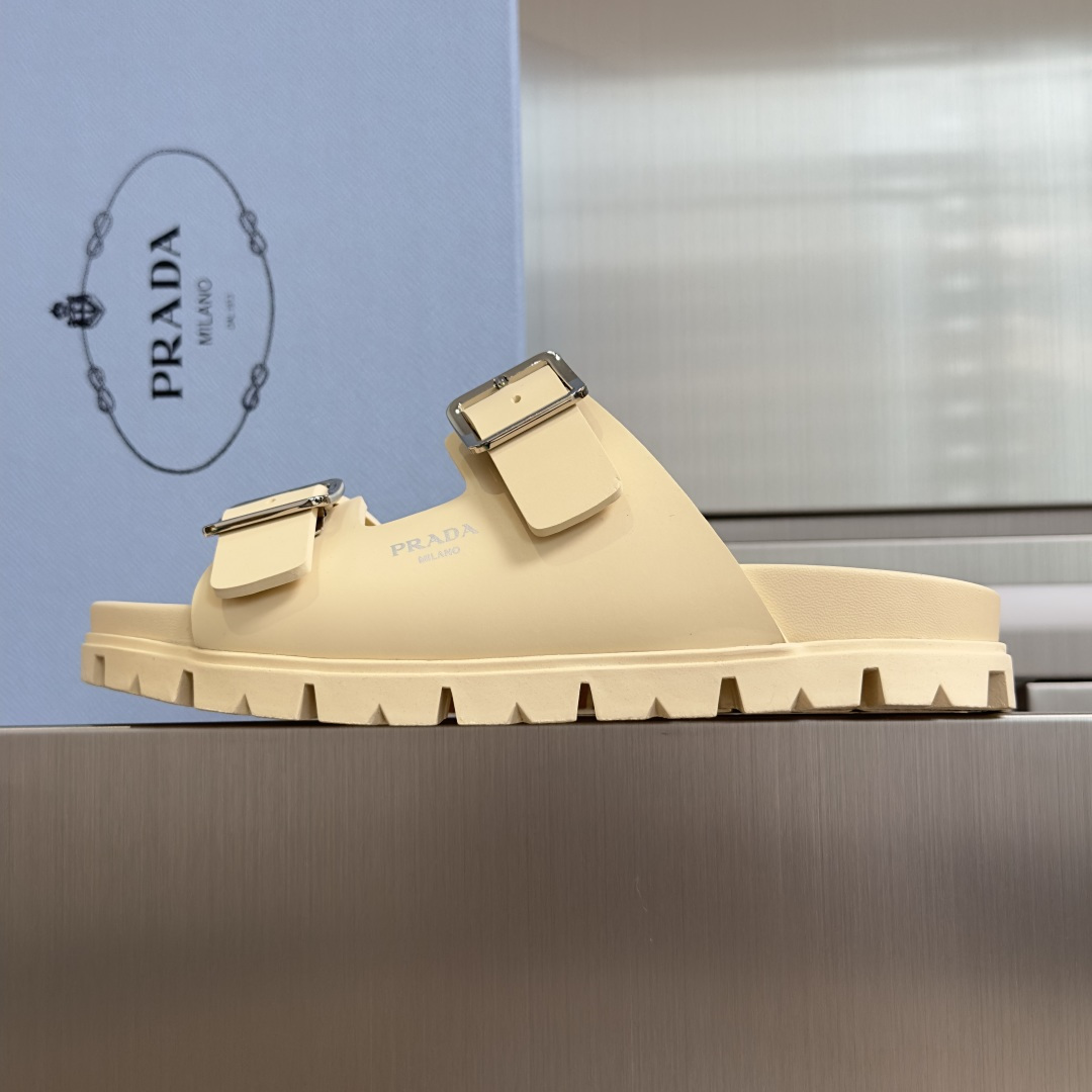 Prada Prada普拉达 P家 珐琅 三角标 厚底 休闲 凉鞋