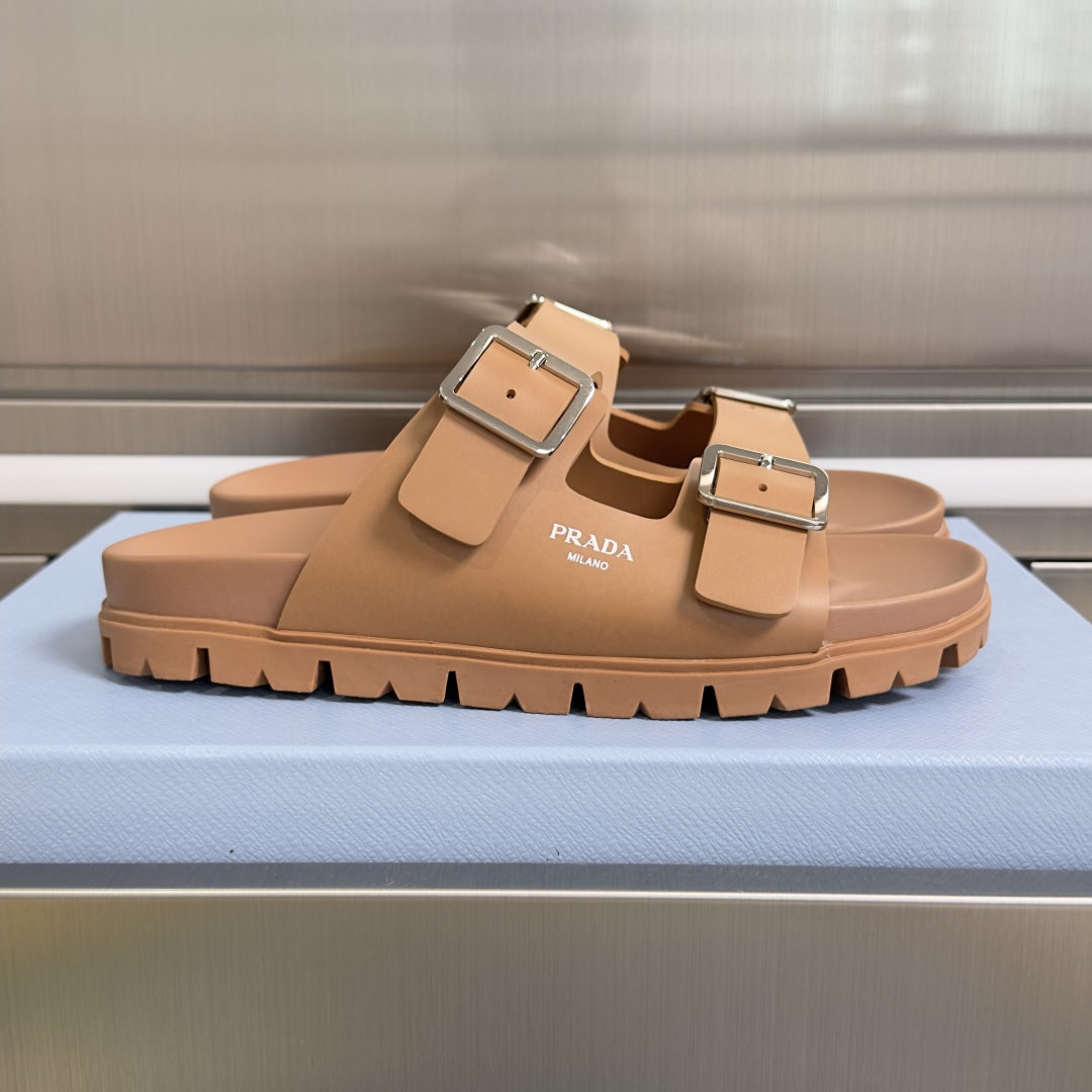 Prada Prada普拉达 P家 珐琅 三角标 厚底 休闲 凉鞋