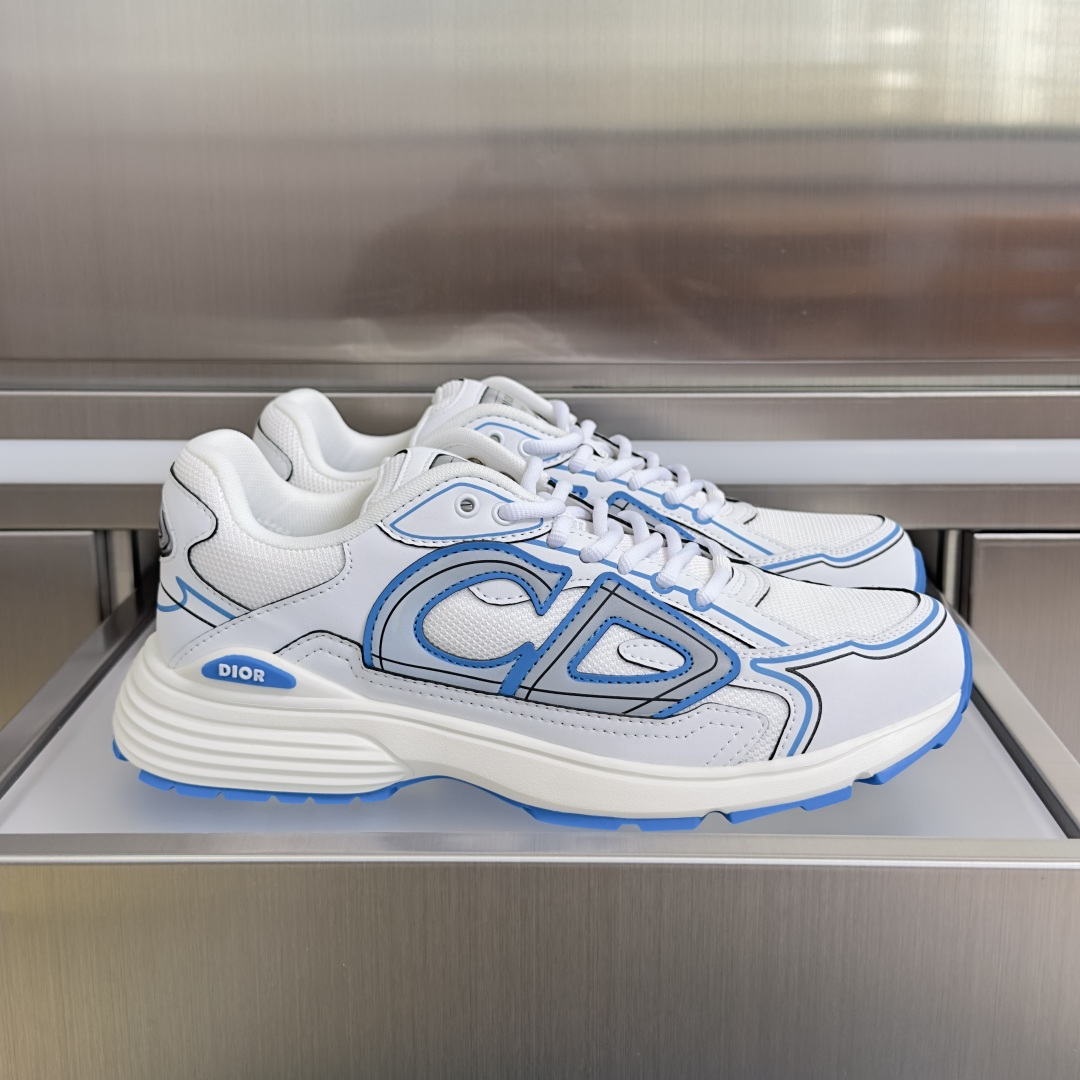 NO:790085,Top version of couple's model [Guanhuo] Dior Dior's latest color matching B30 series couple's model casual sports shoes dad shoes This B30 Countdown sneaker is a unique new classic product of Dior. It has a low-cut silhouette, fashionable and sporty style. It is carefully made of white mesh fabric and white and light blue technical fabrics, and is decorated with a reflective silver tone CD30 logo to enhance the style and full of graphic beauty. The tongue and back side are decorated with silver tone Dior  B30 and CD30 logo. The lightweight textured rubber sole highlights many classic details, and the elastic interior creates an ideal comfort effect. It can be matched with various casual items to create a refined look. Beautiful packaging at the delivery counter. The fabric is original and customized with technical fabric + mesh. The lining is customized with breathable lining. Original open mold IP foam + TPU outsole. Bottom thickness 3.5CM. Size women's size 35-40 /  Men's size 39-45, casual shoes/sports shoes, dior, dior, sneakers19860909顶级版本情侣款【莞货】 Dior 迪奥最新配色B30系列 情侣款 休闲 运动鞋 老爹鞋 这款B30 Countdown 运动鞋是 Dior 别具一格的经典新品,低帮廓形,时尚而富有运动风范.采用白色网眼织物及白色和淡蓝色科技面料精心制作,饰以反光银色调CD30 标志提升格调,富有图形美感.鞋舌和后侧饰以银色调 Dior B30 和 CD30 标志.轻盈的纹理橡胶鞋底突显众多经典细节,弹力内部打造理想的舒适效果.可与各式休闲单品搭配,打造精致造型 配送专柜精美包装 面料原版定制科技面料+网面 内里定制透气内里 大底原版开模IP发泡+TPU大底 底厚3.5CM Size女码35-40 / 男码39-45,休闲鞋/运动鞋,dior,dior,sneakers,Women's Shoes