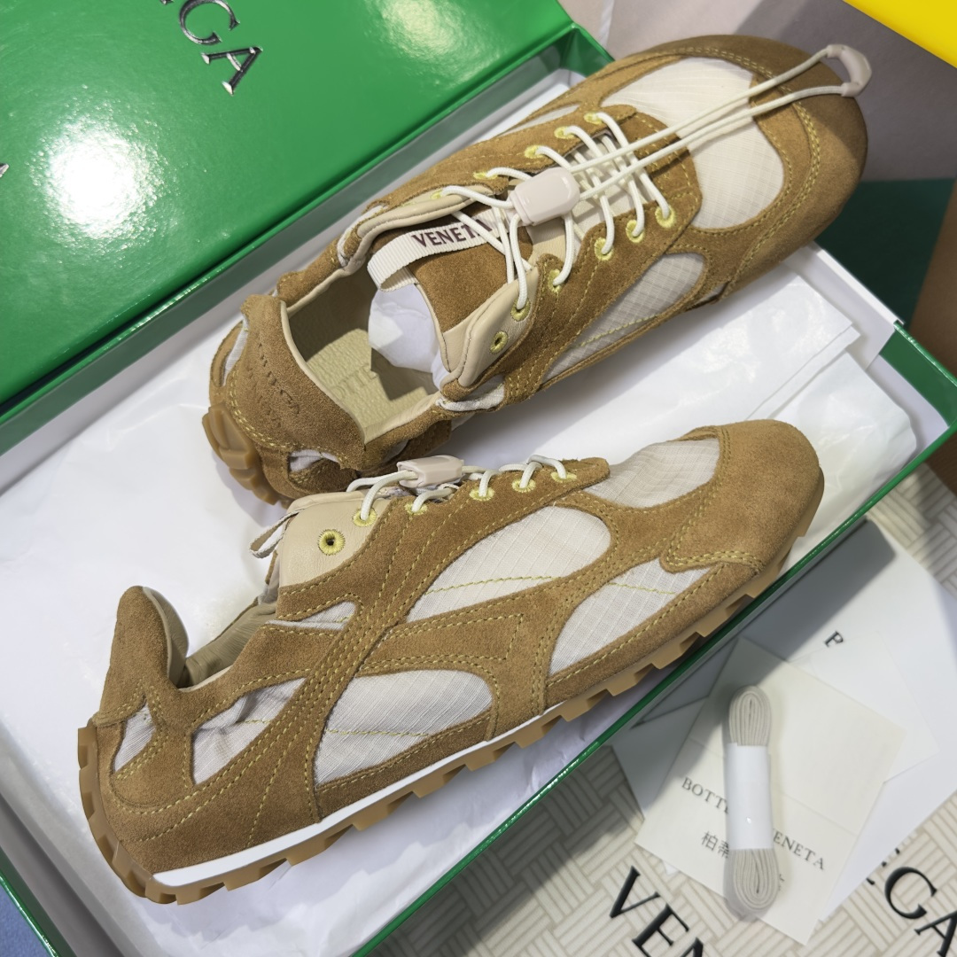 顶级版本:情侣款 Bottega Veneta 葆蝶家BV最新款Orbit Flash系列 情侣款 复古 网面 休闲 顶级版本:情侣款 Bottega Veneta 葆蝶家BV最新款Orbit Flash系列 情侣款 复古 网面 休闲