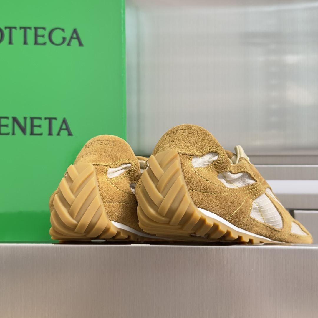 顶级版本:情侣款 Bottega Veneta 葆蝶家BV最新款Orbit Flash系列 情侣款 复古 网面 休闲 顶级版本:情侣款 Bottega Veneta 葆蝶家BV最新款Orbit Flash系列 情侣款 复古 网面 休闲