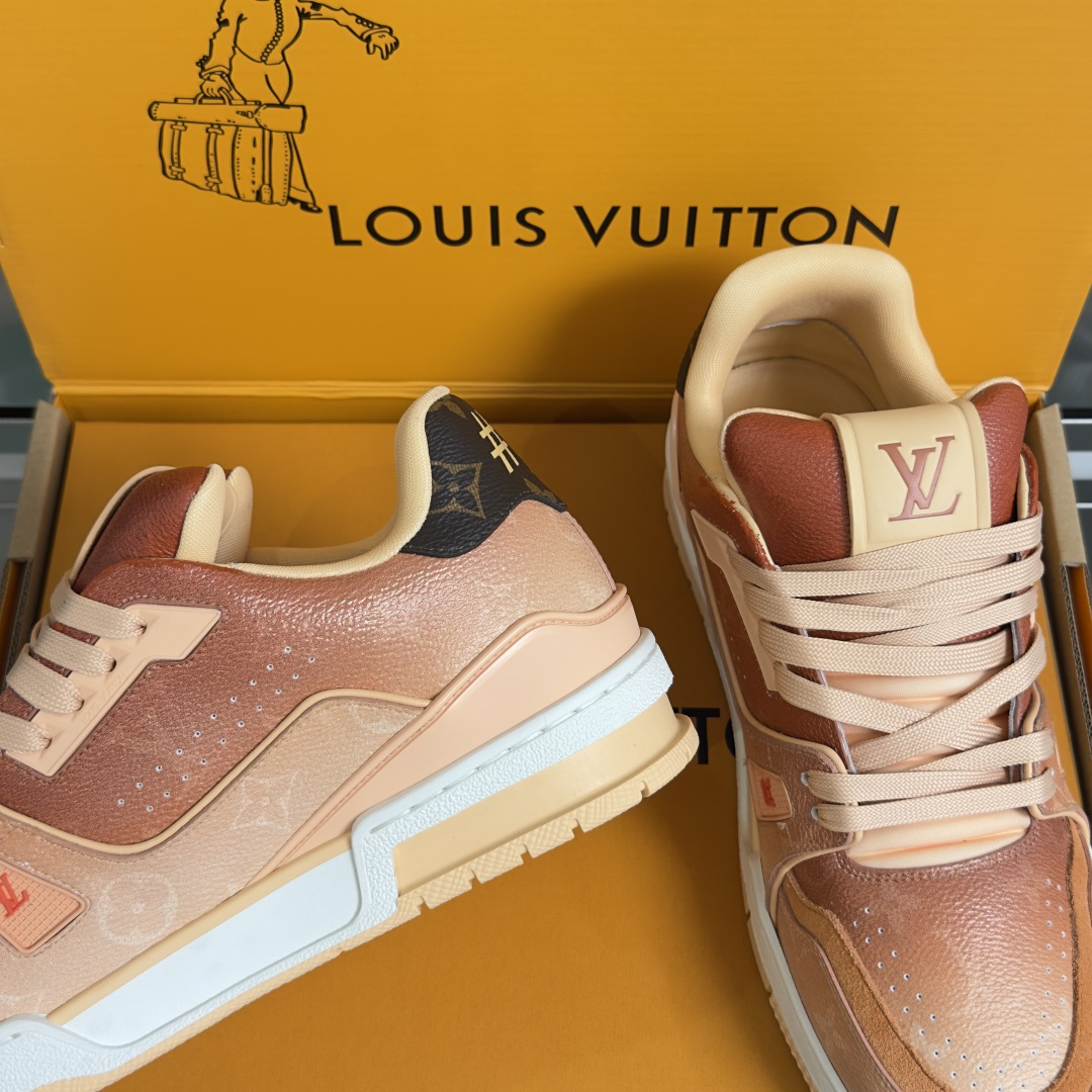 Louis Vuitton LV Trainer路易威登 驴牌 L家 渐变色 休闲 运动鞋 滑板鞋