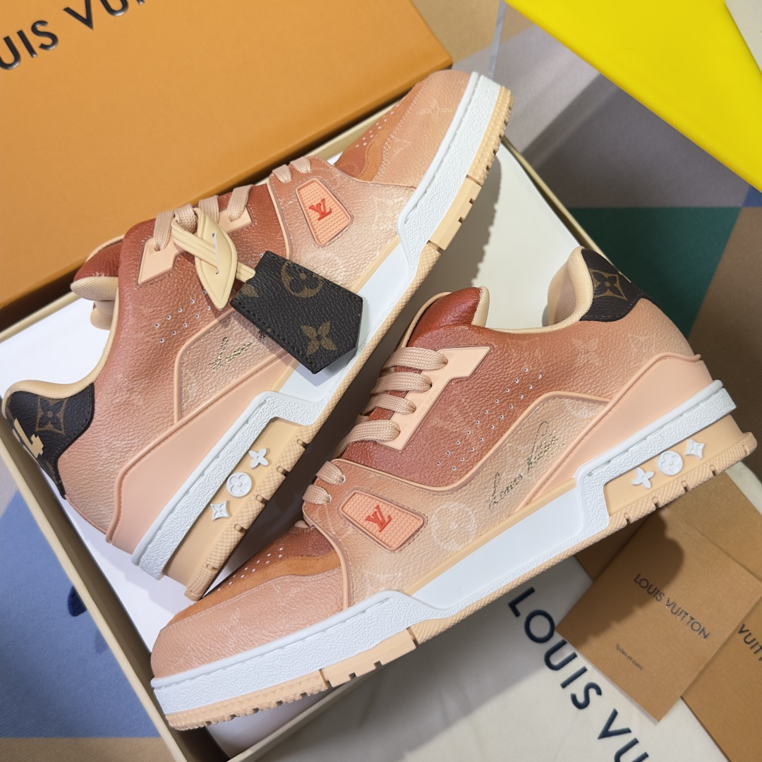 Louis Vuitton LV Trainer路易威登 驴牌 L家 渐变色 休闲 运动鞋 滑板鞋