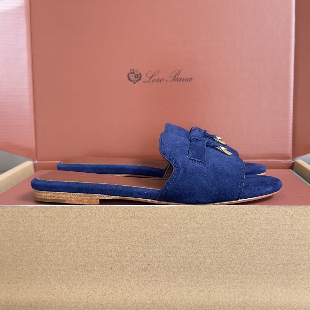 Loro Piana Loro Piana 诺悠翩雅LP 最新 Summer Charms系列 平底 凉拖鞋