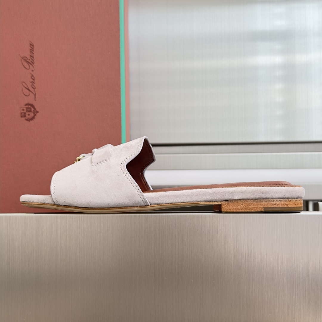 Loro Piana Loro Piana 诺悠翩雅LP 最新 Summer Charms系列 平底 凉拖鞋