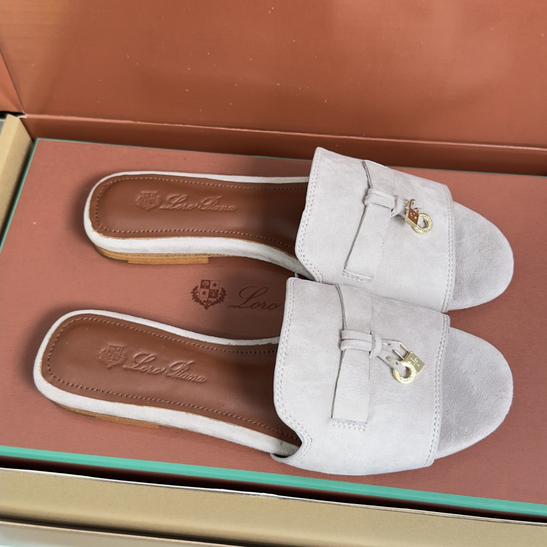 Loro Piana Loro Piana 诺悠翩雅LP 最新 Summer Charms系列 平底 凉拖鞋