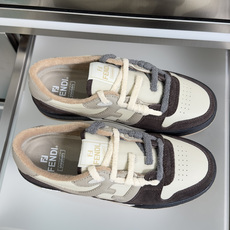 顶级版本:情侣款Fendi芬迪match胶囊系列 情侣款 休闲 运动鞋 板鞋FENDI Match一脚蹬 顶级版本:情侣款Fendi芬迪match胶囊系列 情侣款 休闲 运动鞋 板鞋FENDI Match一脚蹬