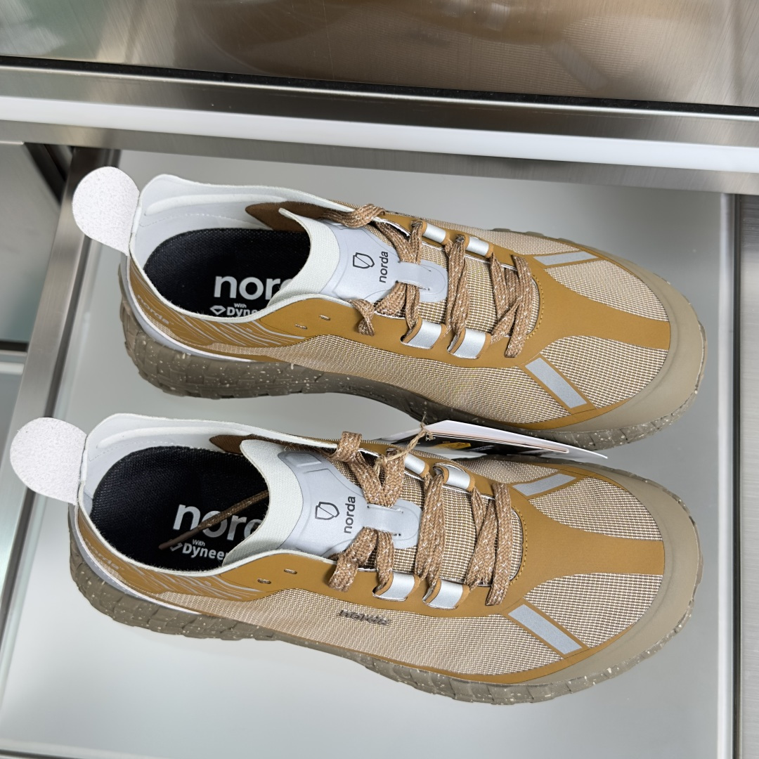 顶级版本:情侣款ZEGNA x norda™杰尼亚 联名款 户外 越野 跑步鞋 休闲 运动鞋 杰尼亚 x 顶级版本:情侣款ZEGNA x norda™杰尼亚 联名款 户外 越野 跑步鞋 休闲 运动鞋 杰尼亚 x