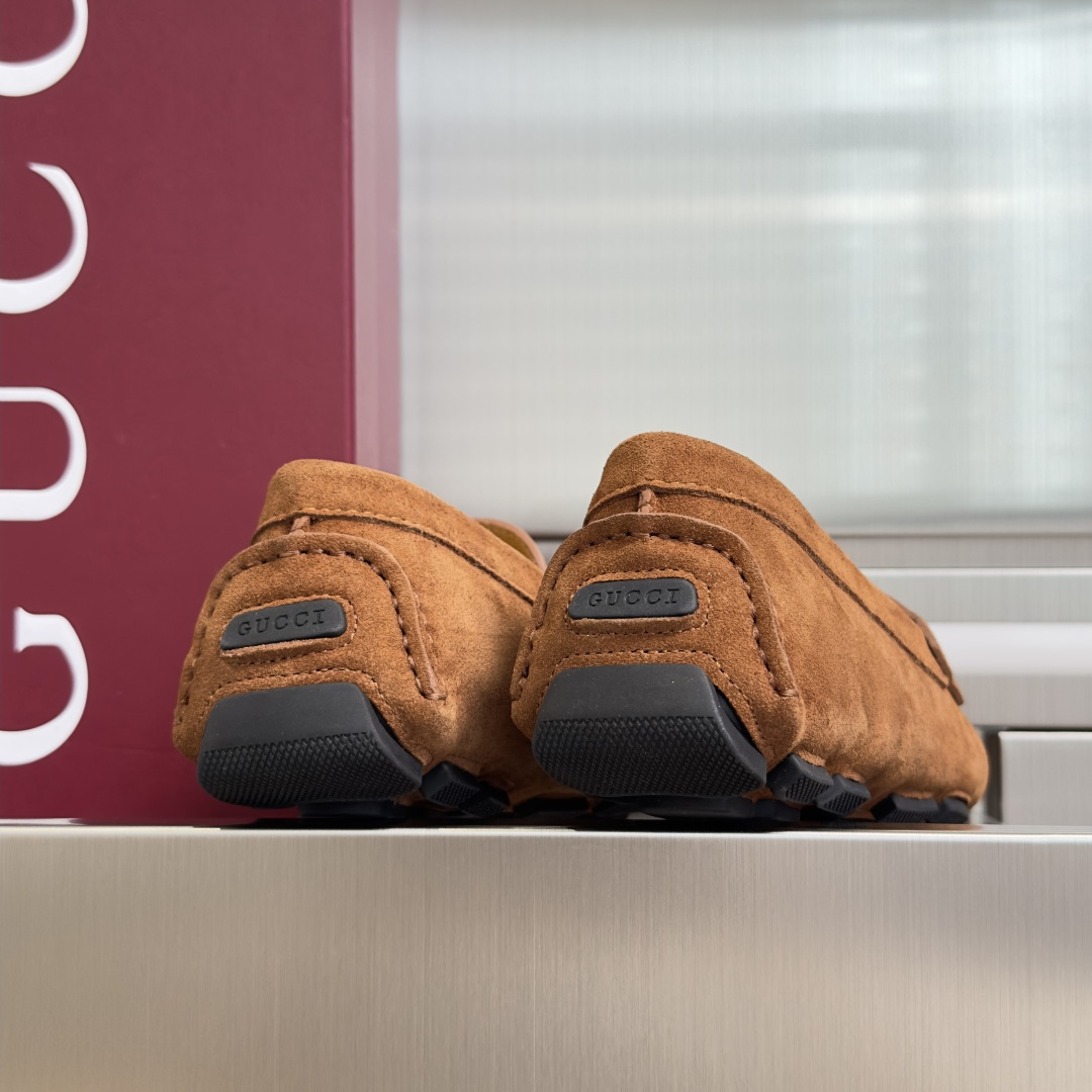 顶级版本:男款Gucci古驰 G家 最新 男士 老钱风 豆豆鞋 一脚蹬 懒人 休闲鞋驾车鞋等简约款式一展 顶级版本:男款Gucci古驰 G家 最新 男士 老钱风 豆豆鞋 一脚蹬 懒人 休闲鞋驾车鞋等简约款式一展