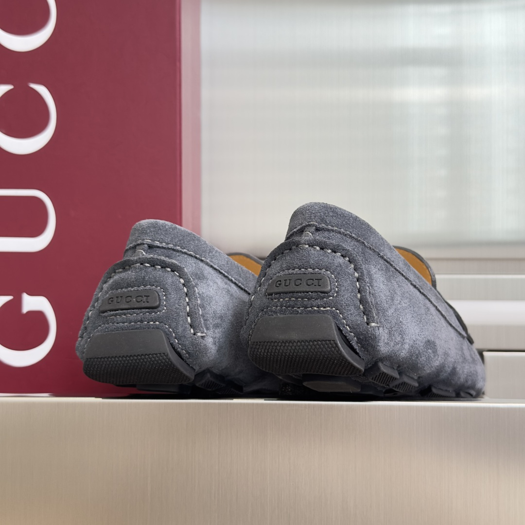 顶级版本:男款Gucci古驰 G家 最新 男士 老钱风 豆豆鞋 一脚蹬 懒人 休闲鞋驾车鞋等简约款式一展 顶级版本:男款Gucci古驰 G家 最新 男士 老钱风 豆豆鞋 一脚蹬 懒人 休闲鞋驾车鞋等简约款式一展