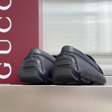 顶级版本:男款Gucci古驰 G家 最新 男士 老钱风 豆豆鞋 一脚蹬 懒人 休闲鞋驾车鞋等简约款式一展 顶级版本:男款Gucci古驰 G家 最新 男士 老钱风 豆豆鞋 一脚蹬 懒人 休闲鞋驾车鞋等简约款式一展