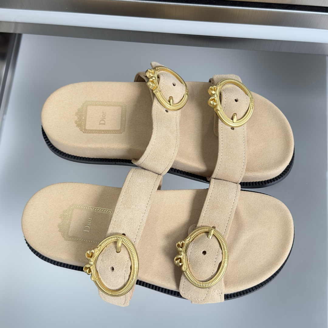 Dior Dior 迪奥Medaillon Buckle 系列 厚底 凉拖鞋 沙滩鞋
