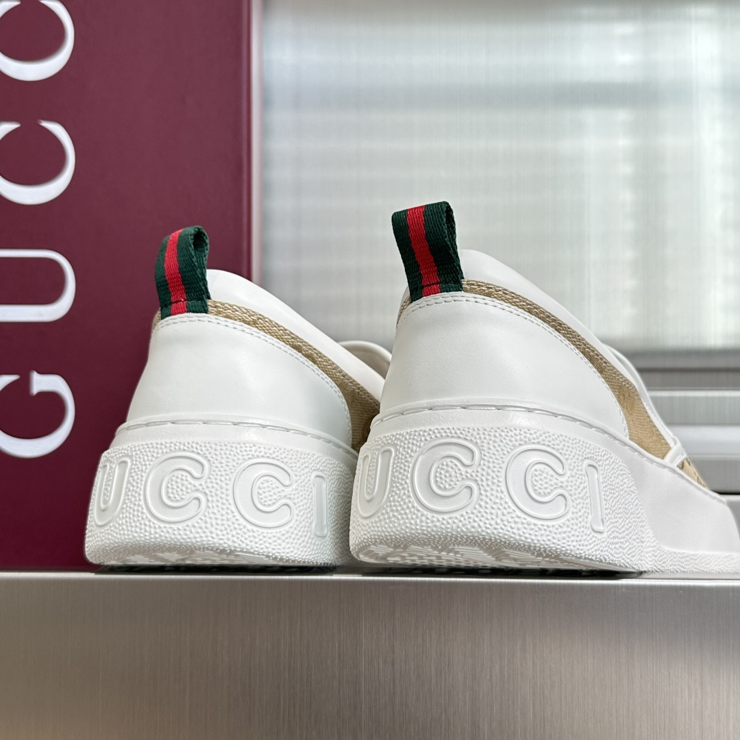 顶级版本:男款Gucci 古驰 Chunky B系列 情侣款 厚底 休闲 运动鞋 乐福鞋品牌经典织带元素 顶级版本:男款Gucci 古驰 Chunky B系列 情侣款 厚底 休闲 运动鞋 乐福鞋品牌经典织带元素