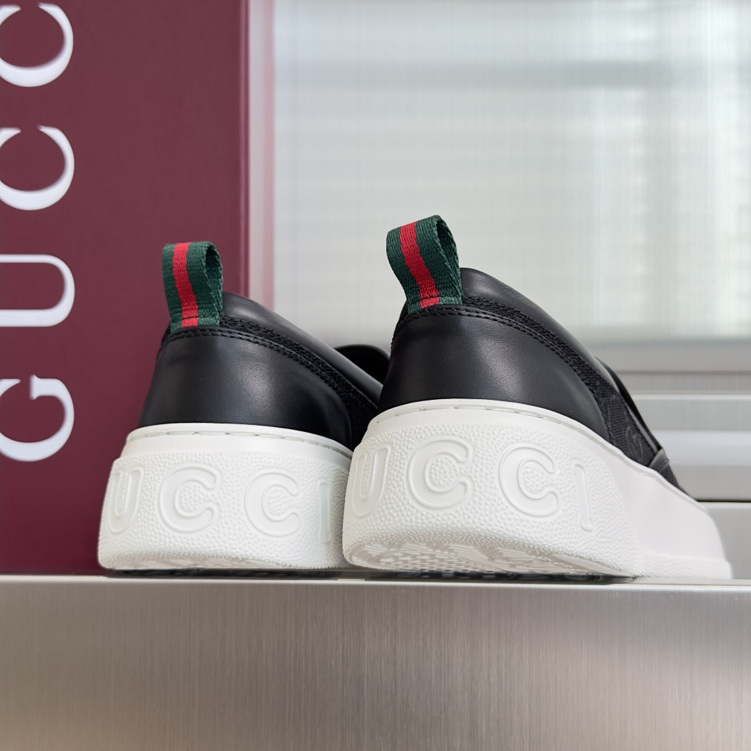 顶级版本:男款Gucci 古驰 Chunky B系列 情侣款 厚底 休闲 运动鞋 乐福鞋品牌经典织带元素 顶级版本:男款Gucci 古驰 Chunky B系列 情侣款 厚底 休闲 运动鞋 乐福鞋品牌经典织带元素