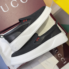顶级版本:男款Gucci 古驰 Chunky B系列 情侣款 厚底 休闲 运动鞋 乐福鞋品牌经典织带元素 顶级版本:男款Gucci 古驰 Chunky B系列 情侣款 厚底 休闲 运动鞋 乐福鞋品牌经典织带元素