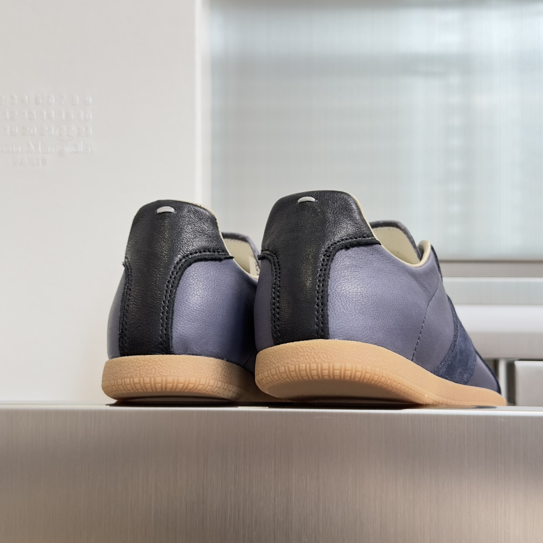 顶级版本:情侣款MaisonMargiela MM6 马吉拉 情侣款 德训鞋 休闲 运动鞋原版购入开发 顶级版本:情侣款MaisonMargiela MM6 马吉拉 情侣款 德训鞋 休闲 运动鞋原版购入开发