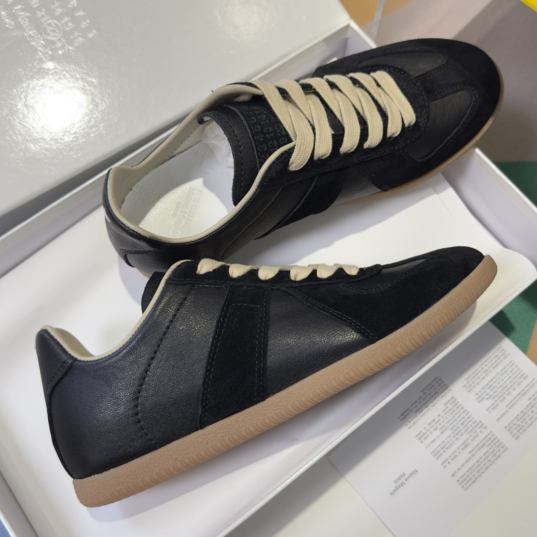 顶级版本:情侣款MaisonMargiela MM6 马吉拉 情侣款 德训鞋 休闲 运动鞋原版购入开发 顶级版本:情侣款MaisonMargiela MM6 马吉拉 情侣款 德训鞋 休闲 运动鞋原版购入开发