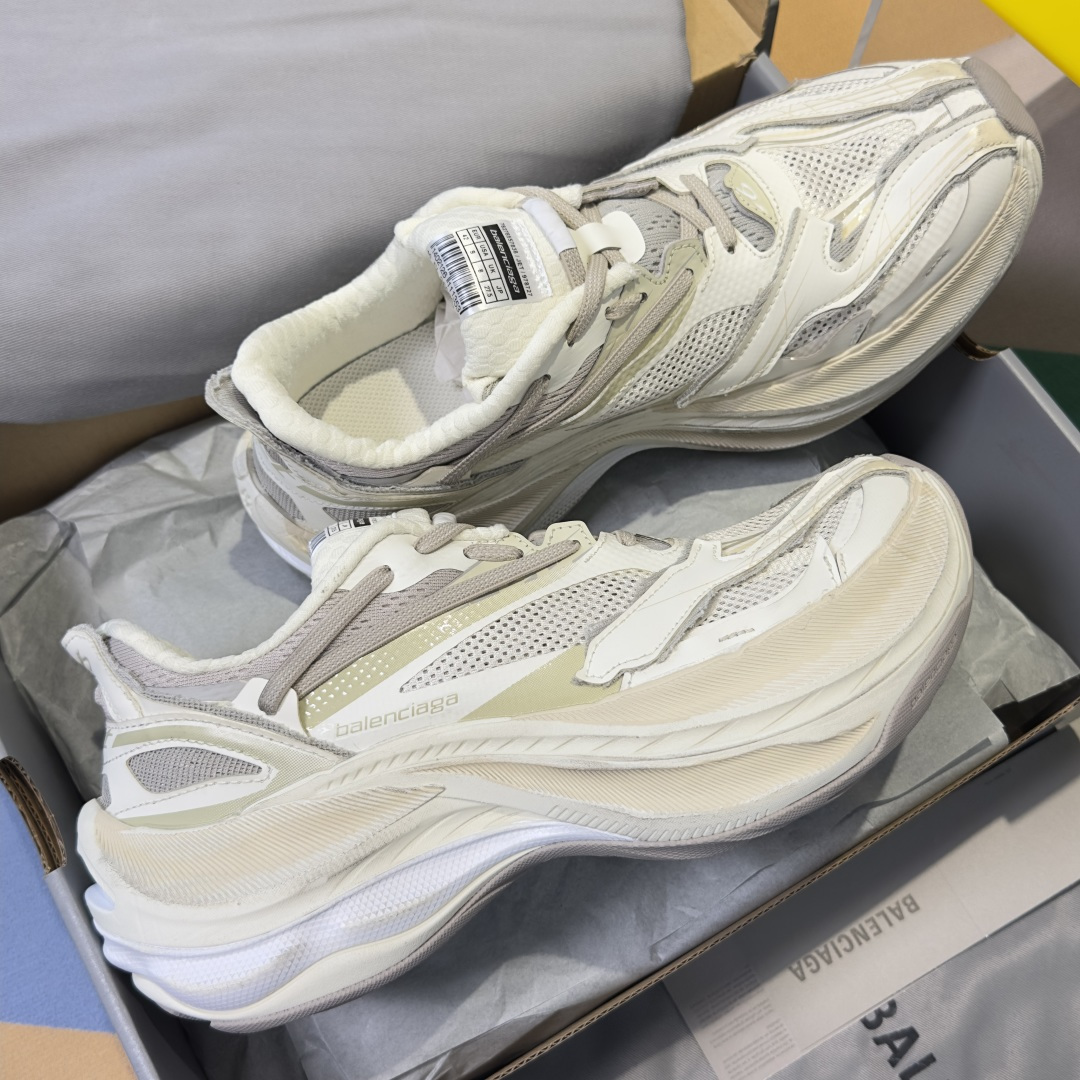 顶级版本:情侣款Balenciaga巴黎世家 Jet系列 情侣款 厚底 休闲 运动鞋 老爹鞋巴黎世家20 顶级版本:情侣款Balenciaga巴黎世家 Jet系列 情侣款 厚底 休闲 运动鞋 老爹鞋巴黎世家20