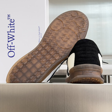 顶级版本:男款Off-White™最新End Of Play系列 厚底 箭头 休闲 运动鞋 滑板鞋这款E 顶级版本:男款Off-White™最新End Of Play系列 厚底 箭头 休闲 运动鞋 滑板鞋这款E