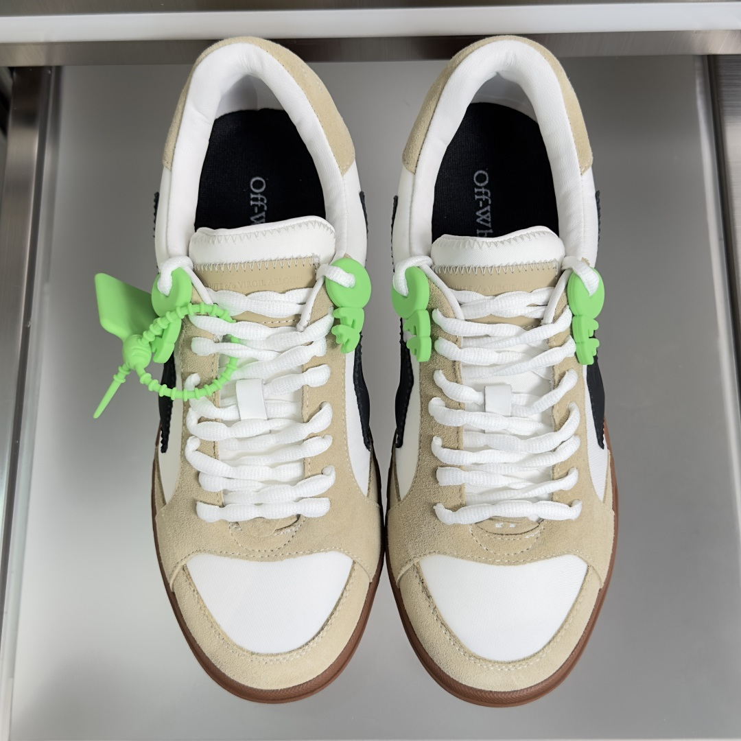 顶级版本:男款Off-White™最新End Of Play系列 厚底 箭头 休闲 运动鞋 滑板鞋这款E 顶级版本:男款Off-White™最新End Of Play系列 厚底 箭头 休闲 运动鞋 滑板鞋这款E