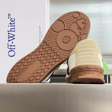 顶级版本:男款Off-White™最新End Of Play系列 厚底 箭头 休闲 运动鞋 滑板鞋这款E 顶级版本:男款Off-White™最新End Of Play系列 厚底 箭头 休闲 运动鞋 滑板鞋这款E