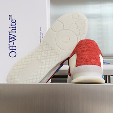 顶级版本:男款Off-White™最新End Of Play系列 厚底 箭头 休闲 运动鞋 滑板鞋这款E 顶级版本:男款Off-White™最新End Of Play系列 厚底 箭头 休闲 运动鞋 滑板鞋这款E