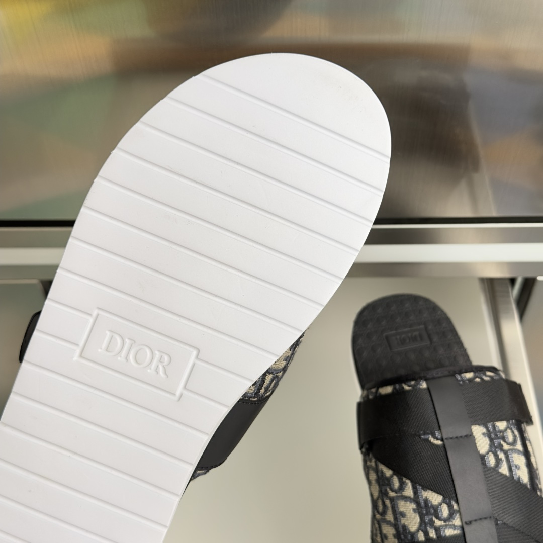 顶级版本：男款Dior迪奥 Alpha系列 厚底 魔术贴 休闲 老花 拖鞋 凉鞋 这款 Dior Alp