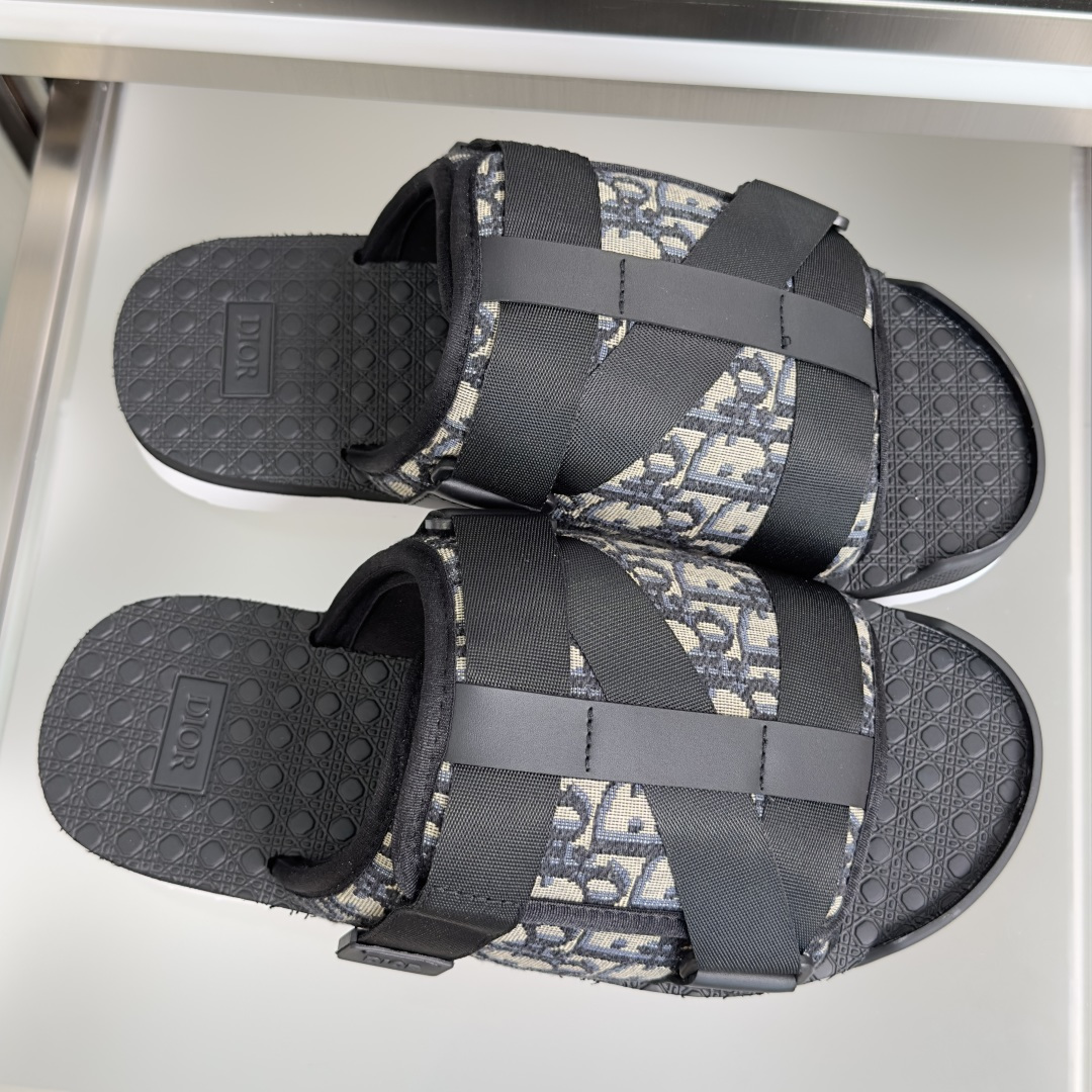 顶级版本：男款Dior迪奥 Alpha系列 厚底 魔术贴 休闲 老花 拖鞋 凉鞋 这款 Dior Alp