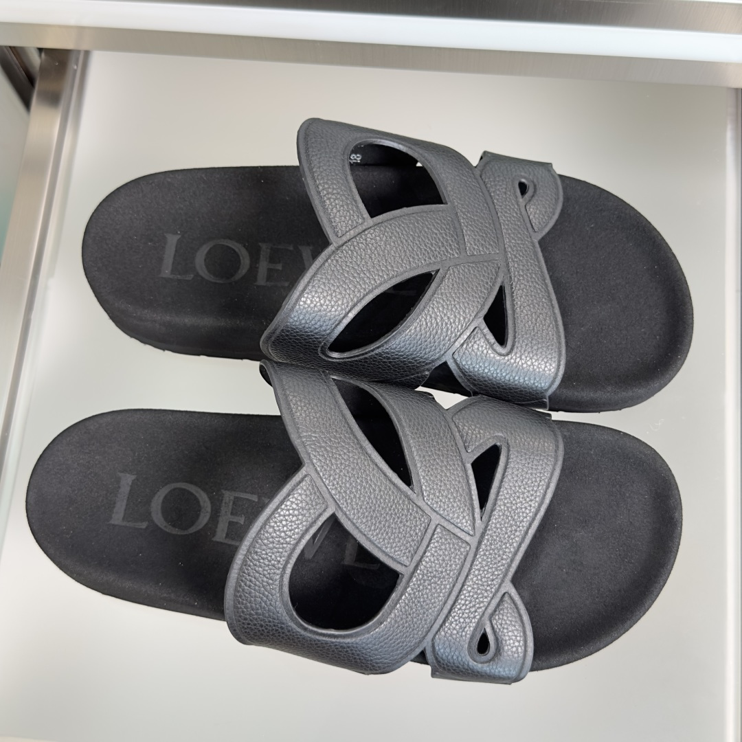 顶级版本：男款Loewe罗意威 最新Ease Monogram 系列 厚底 凉鞋 拖鞋Anagram镂空