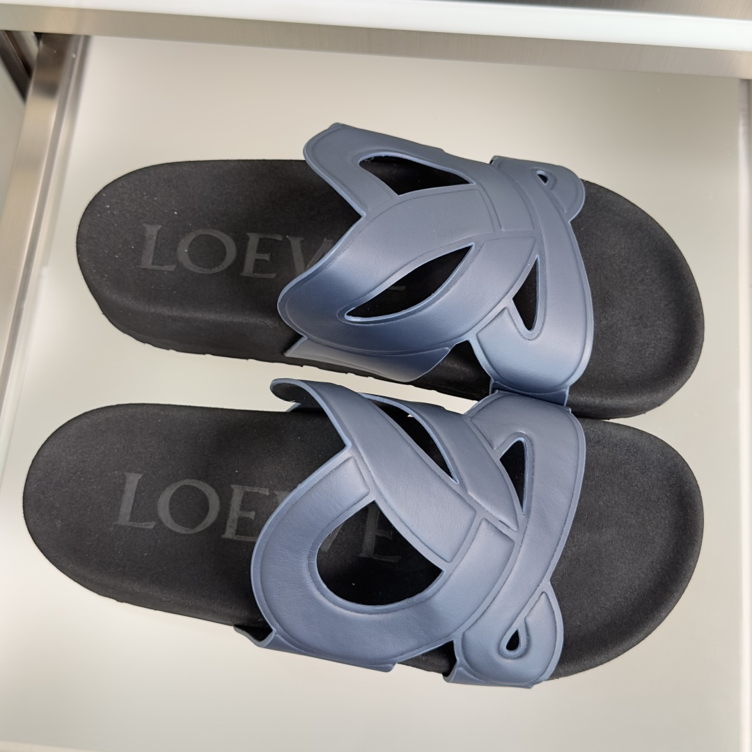顶级版本：男款Loewe罗意威 最新Ease Monogram 系列 厚底 凉鞋 拖鞋Anagram镂空