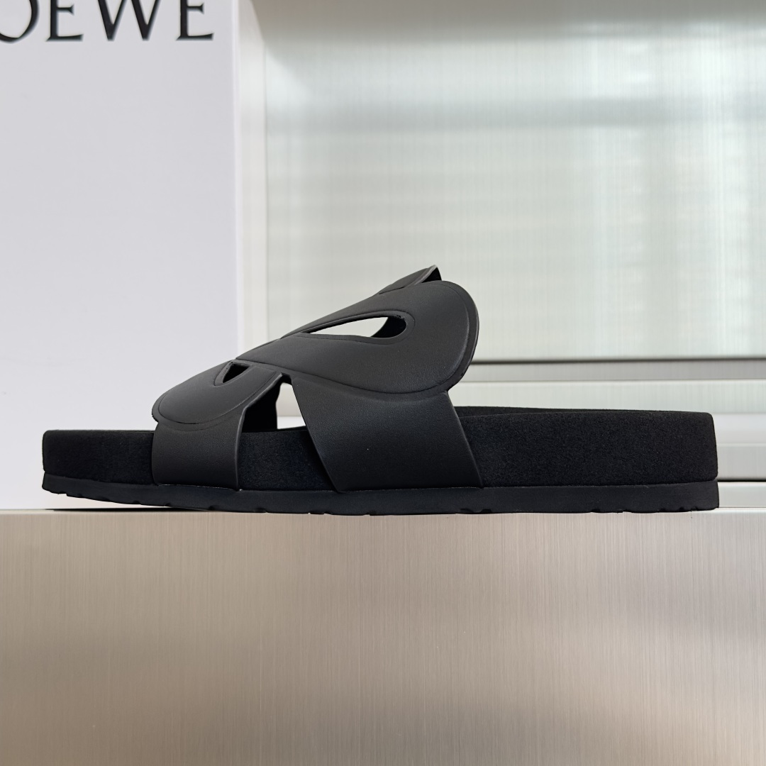 顶级版本：男款Loewe罗意威 最新Ease Monogram 系列 厚底 凉鞋 拖鞋Anagram镂空