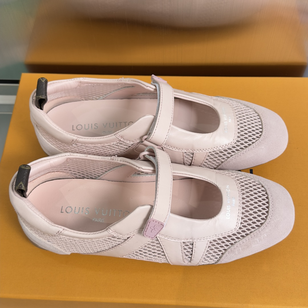 顶级版本：女款LV路易威登 L家 驴牌 最新Sneakerina系列 情侣款 玛丽珍 芭蕾运动鞋 半拖鞋