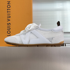 顶级版本:女款LV路易威登 L家 驴牌 最新Sneakerina系列 情侣款 玛丽珍 芭蕾运动鞋 半拖鞋 顶级版本:女款LV路易威登 L家 驴牌 最新Sneakerina系列 情侣款 玛丽珍 芭蕾运动鞋 半拖鞋