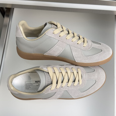 顶级版本:情侣款MaisonMargiela MM6 马吉拉 情侣款 德训鞋 休闲 运动鞋原版购入开发 顶级版本:情侣款MaisonMargiela MM6 马吉拉 情侣款 德训鞋 休闲 运动鞋原版购入开发