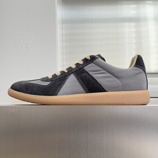 顶级版本:情侣款MaisonMargiela MM6 马吉拉 情侣款 德训鞋 休闲 运动鞋原版购入开发 顶级版本:情侣款MaisonMargiela MM6 马吉拉 情侣款 德训鞋 休闲 运动鞋原版购入开发