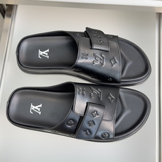 顶级版本:男款LV 路易威登 L家 驴牌Venice系列 魔术贴 厚底 凉拖鞋本款 LV Venice 顶级版本:男款LV 路易威登 L家 驴牌Venice系列 魔术贴 厚底 凉拖鞋本款 LV Venice