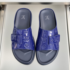 顶级版本:男款LV 路易威登 L家 驴牌Venice系列 魔术贴 厚底 凉拖鞋本款 LV Venice 顶级版本:男款LV 路易威登 L家 驴牌Venice系列 魔术贴 厚底 凉拖鞋本款 LV Venice