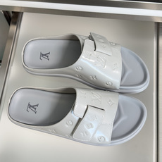 顶级版本:男款LV 路易威登 L家 驴牌Venice系列 魔术贴 厚底 凉拖鞋本款 LV Venice 顶级版本:男款LV 路易威登 L家 驴牌Venice系列 魔术贴 厚底 凉拖鞋本款 LV Venice