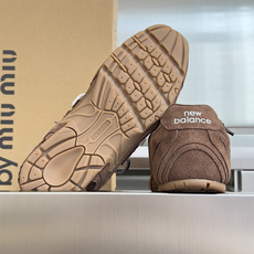 顶级版本:情侣款缪缪MiuMiu x New Balance NB530 情侣款 休闲 运动鞋 阿甘鞋 顶级版本:情侣款缪缪MiuMiu x New Balance NB530 情侣款 休闲 运动鞋 阿甘鞋