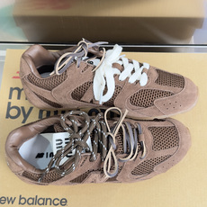 顶级版本:情侣款缪缪MiuMiu x New Balance NB530 情侣款 休闲 运动鞋 阿甘鞋 顶级版本:情侣款缪缪MiuMiu x New Balance NB530 情侣款 休闲 运动鞋 阿甘鞋