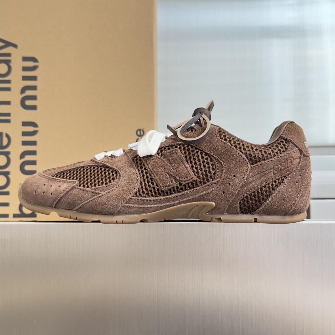 顶级版本:情侣款缪缪MiuMiu x New Balance NB530 情侣款 休闲 运动鞋 阿甘鞋 顶级版本:情侣款缪缪MiuMiu x New Balance NB530 情侣款 休闲 运动鞋 阿甘鞋