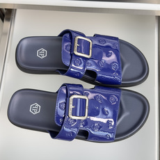 顶级版本:男款Philipp Plein 德国 轻奢 骷髅头 厚底 一字 交叉凉鞋 拖鞋Philipp 顶级版本:男款Philipp Plein 德国 轻奢 骷髅头 厚底 一字 交叉凉鞋 拖鞋Philipp