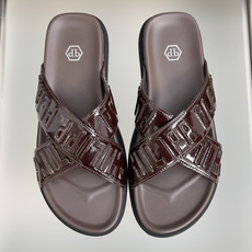 顶级版本:男款Philipp Plein 德国 轻奢 骷髅头 厚底 一字 交叉凉鞋 拖鞋Philipp 顶级版本:男款Philipp Plein 德国 轻奢 骷髅头 厚底 一字 交叉凉鞋 拖鞋Philipp