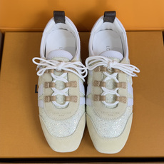 顶级版本:女款LV路易威登 L家 驴牌 最新Sneakerina系列 情侣款 玛丽珍 格利特 芭蕾运动鞋 顶级版本:女款LV路易威登 L家 驴牌 最新Sneakerina系列 情侣款 玛丽珍 格利特 芭蕾运动鞋